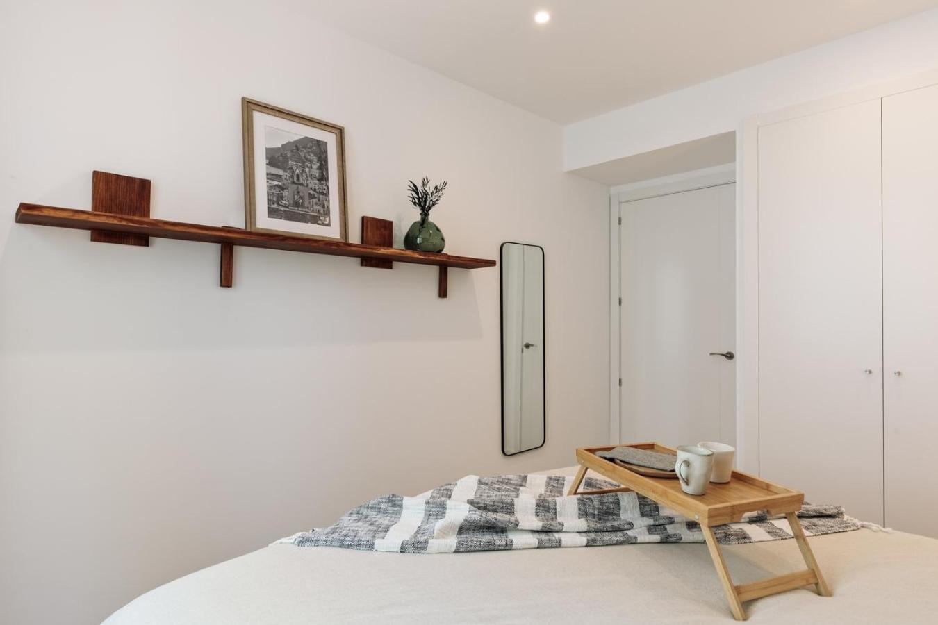 Appartement Eboli - 3 Bedrooms, Balcony And Terrace In Ciutat Vella