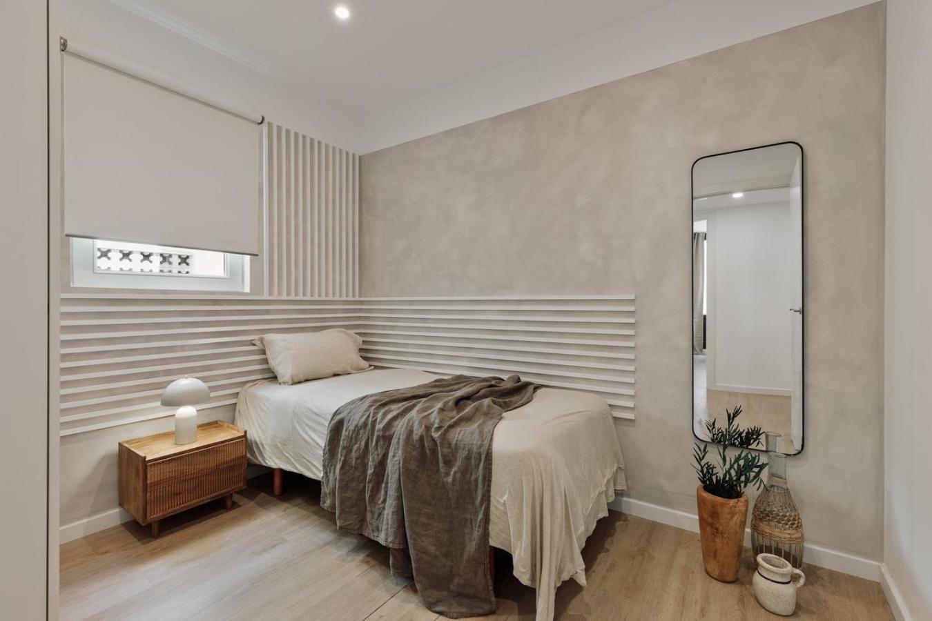 Eboli - 3 Bedrooms, Balcony And Terrace In Ciutat Vella * Barcelone