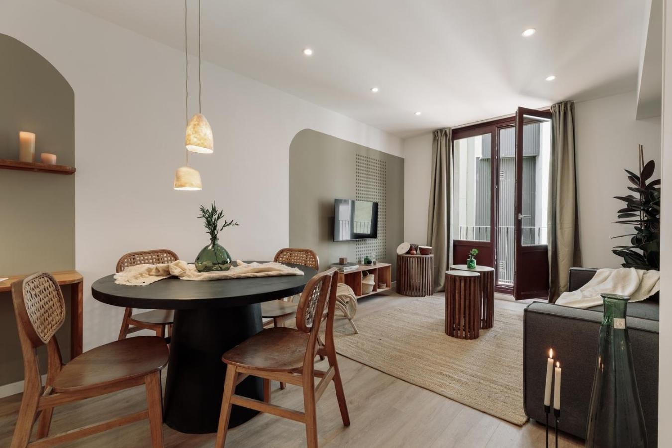 Eboli - 3 Bedrooms, Balcony And Terrace In Ciutat Vella Appartement Barcelone