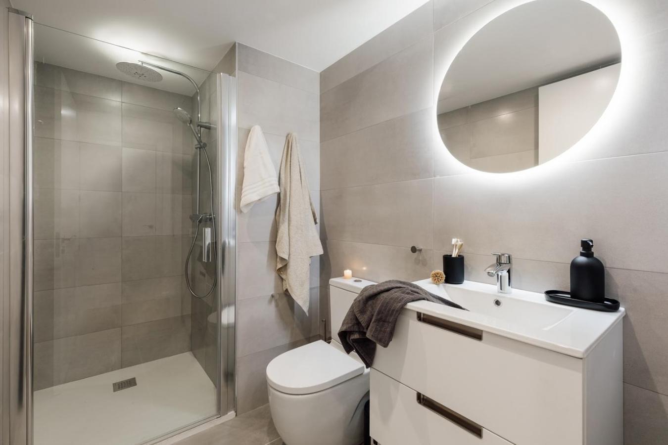 Eboli - 3 Bedrooms, Balcony And Terrace In Ciutat Vella Appartement Barcelone